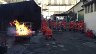 Prova pratica corso antincendio 11022016 [upl. by Sida]